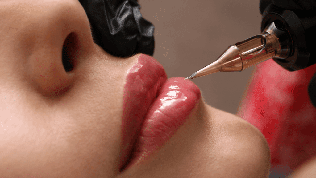 Usluge Queens beauty salona usne trajna šminka